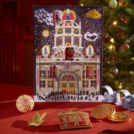 V&A Christmas with Alice Pattullo