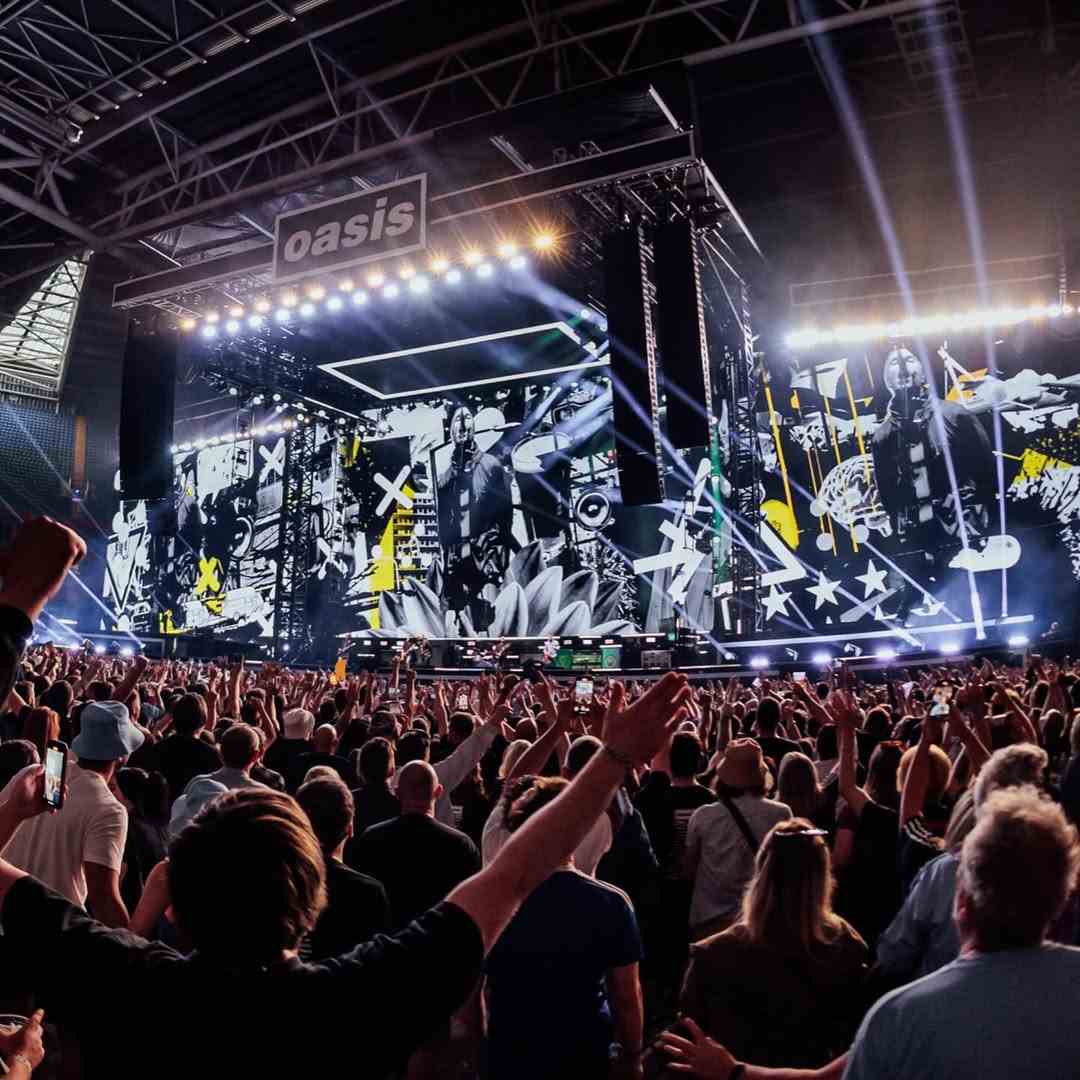 Tim Marrs provides wild backdrop designs for Oasis: Live 25